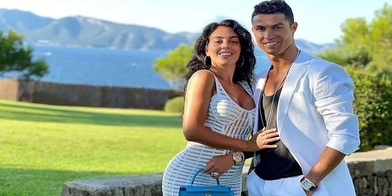 vợ ronaldo